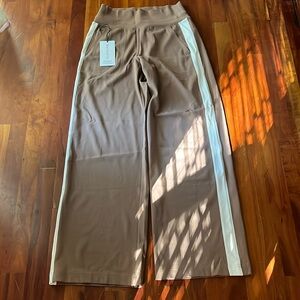 NWT Athleta Venice Wide Leg Pants Colorblock brown/white stripe size Small